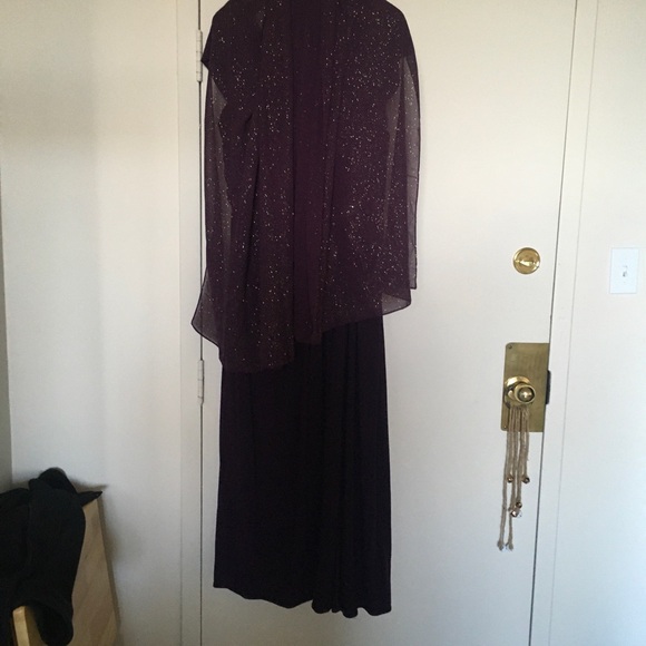 Gorgeous Royal Purple Evening Dress and Shawl - Picture 7 of 7